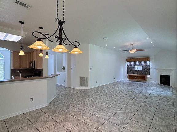 2nd image of 3210 Woodcreek Glen Ln