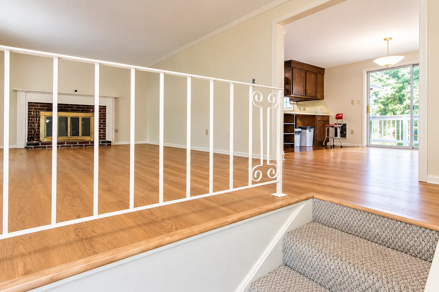 3 bed, 1242 sqft, $3,800 — Photo 3