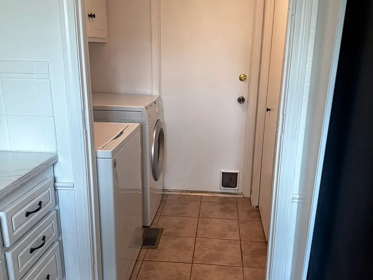 10416 Dover Dr — Photo 11