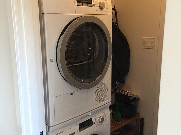 Bosch Washer and Dryer in unit