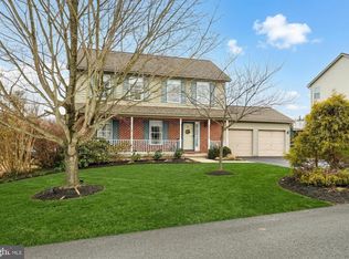 179 Switchpoint Dr, Stewartstown, PA 17363