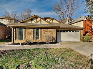 1520 Briarcrest Dr, Grapevine, TX 76051