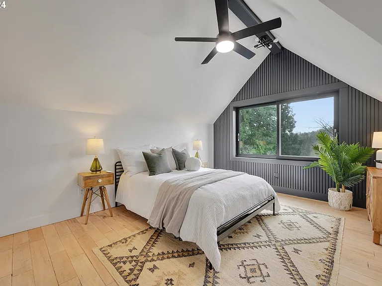 1403 SW Broadway Dr — Photo 7