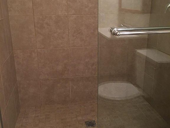 5th image of 16970 Marygold Avenue # Fl 3rd