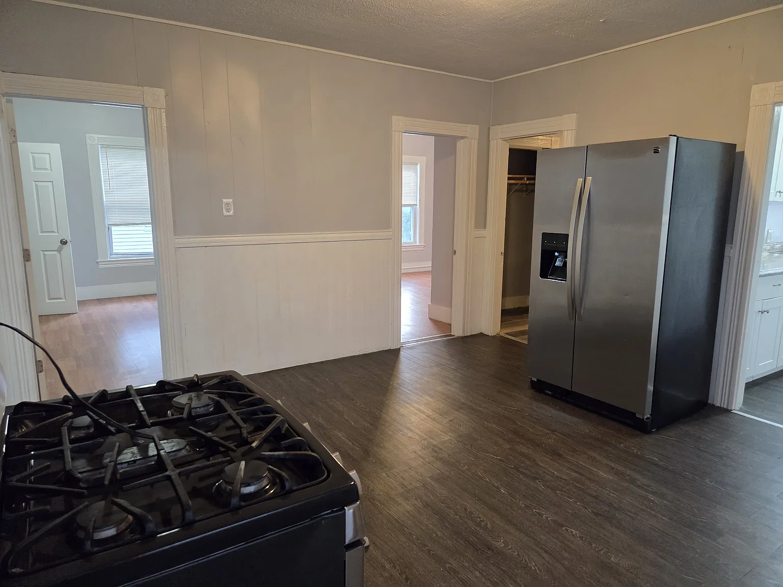 4 bed, 1631 sqft, $2,690 — Photo 4