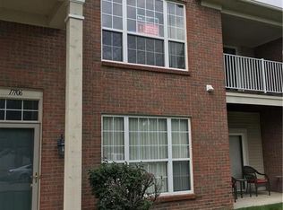 17208 Chesapeake Cir, Commerce Twp, MI 48390