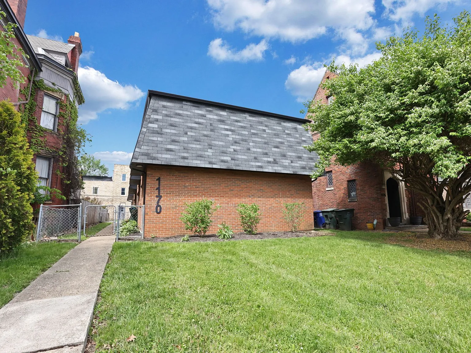 1170 Bryden Road - B - Unit B — Photo 3