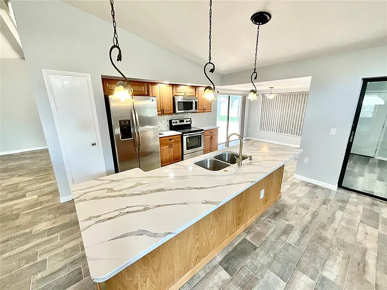 2991 Valencia Ln E — Photo 6