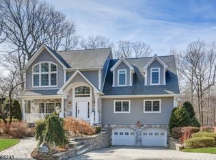 237 Canterbury Dr, Ramsey, NJ 07446