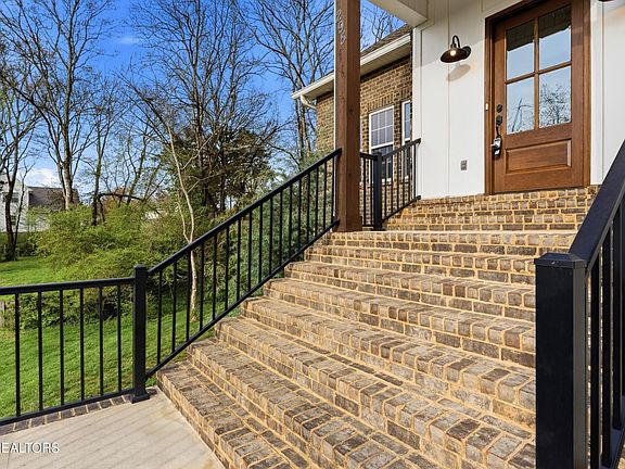 4th image of 295 Caulderwood Ln Lot 68