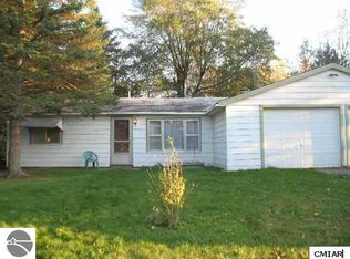 4890 Half Moon Trl, Lake, MI 48632