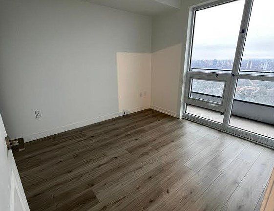 4th image of 395 Bloor St E #2310