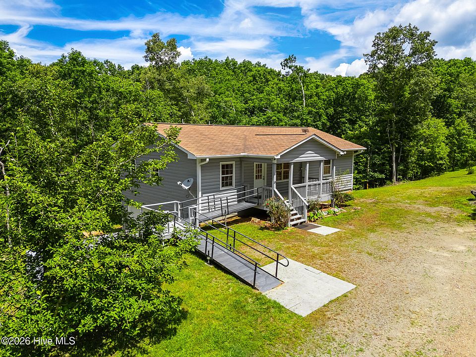 1st image of 85 Sunray Circle