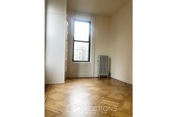 Rented by City Connections Realty | media 19