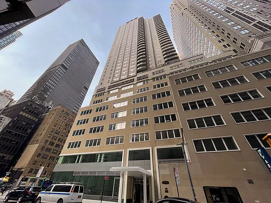 Rented by Douglas Elliman | media 28