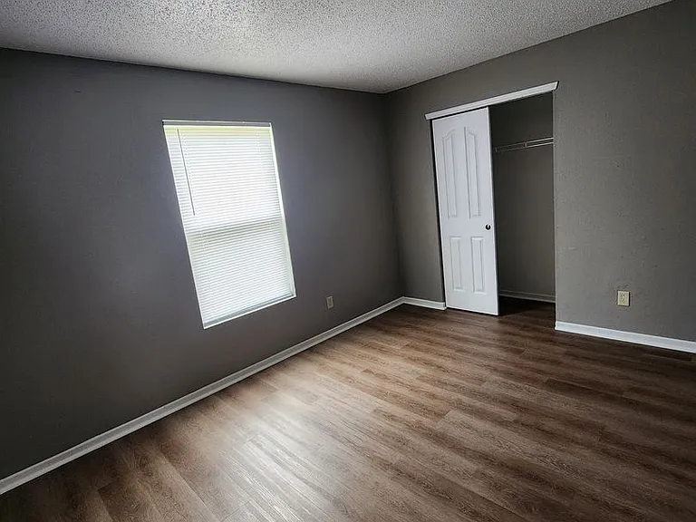 4221 Fletcher Dr — Photo 18