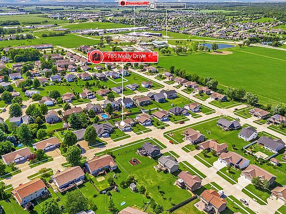 5th image of 785 Molly Dr