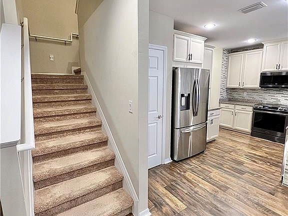 4th image of 12520 Laurel Cove DR