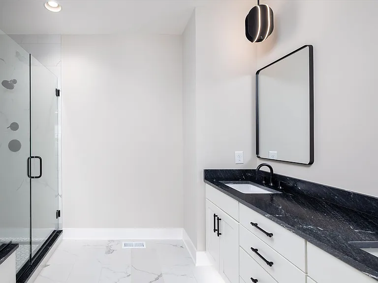 5915 Maxon Ave #B — Photo 77