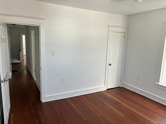 4th image of 501 Essex St