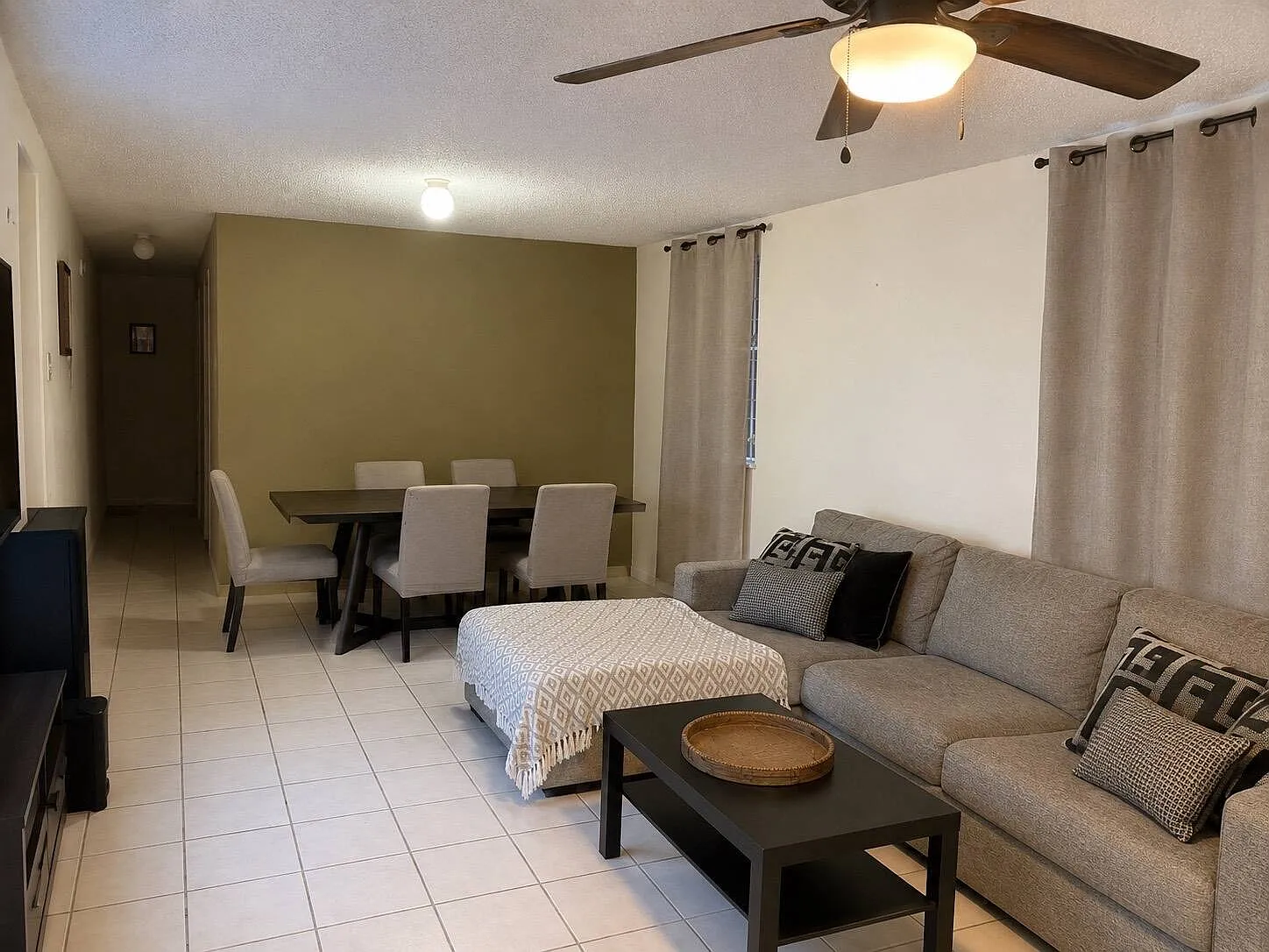 3 bed, 2.0 bath, $1,900 — Photo 2
