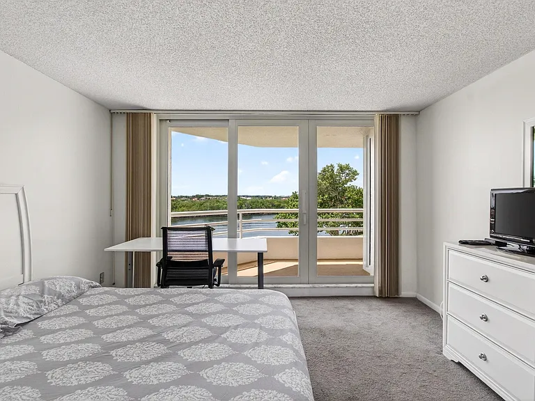 4201 N Ocean Blvd #C307 — Photo 11