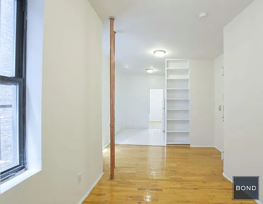 Rented by Bond New York | media 2