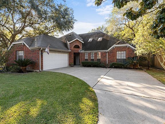 2nd image of 3522 Brymoor Ct