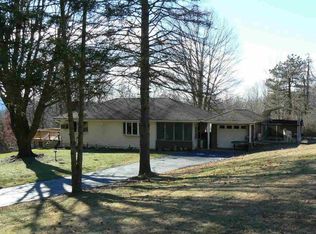 39 Baker Rd, Hopewell Junction, NY 12533