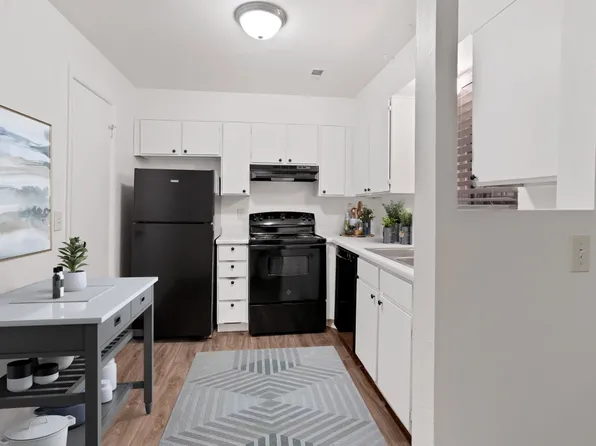 Woodlawn Apartment Homes