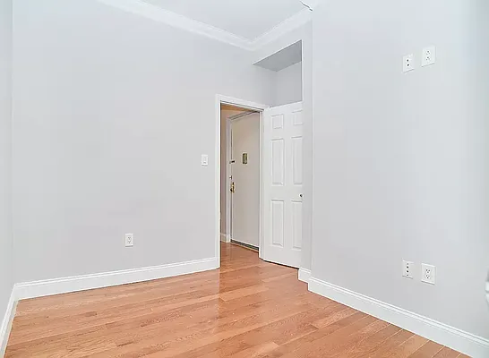 Rented by REAL New York | media 14