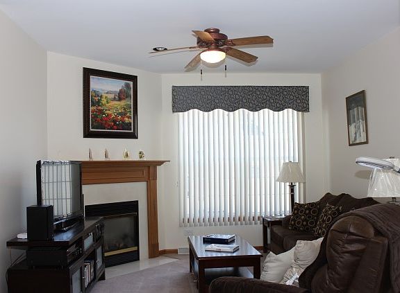 3rd image of 3900 Thistledown Ct