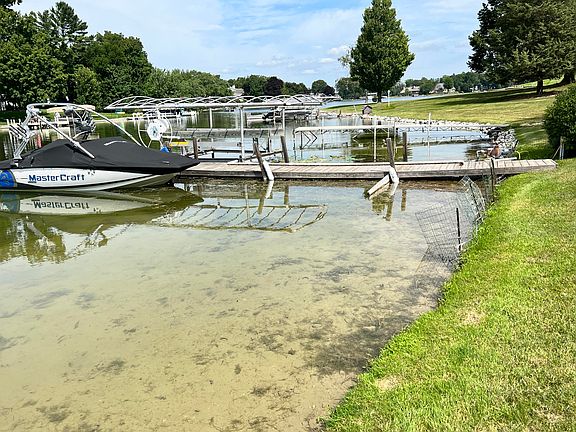 5th image of N49W35750 Harbor Ct