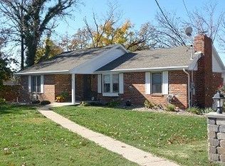 416 Capitol View Dr, Jefferson City, MO 65101