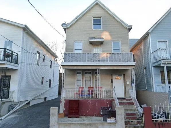 606 S Park St, Elizabeth City, NJ 07206