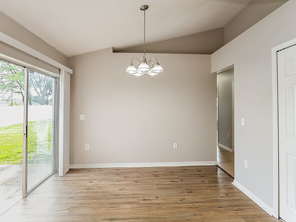 5th image of 703 Cockatoo Ct