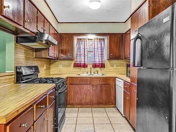 5th image of 3503 Forestwood Dr