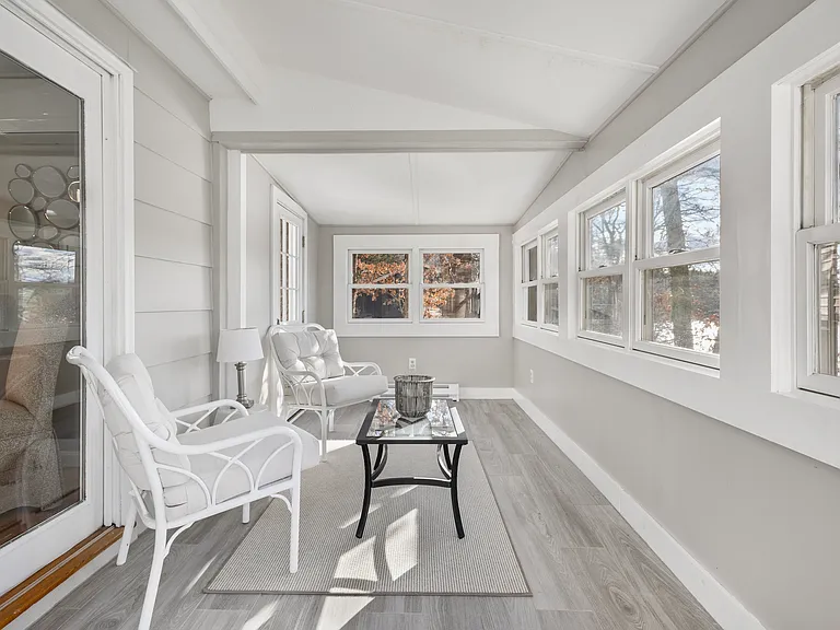 60 Indian Spring Rd — Photo 11