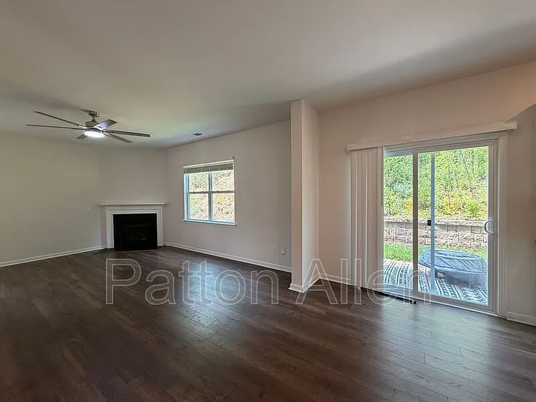 138 Marathon Ln — Photo 6