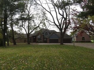 872 Indian Lakes Rd NW, Sparta, MI 49345