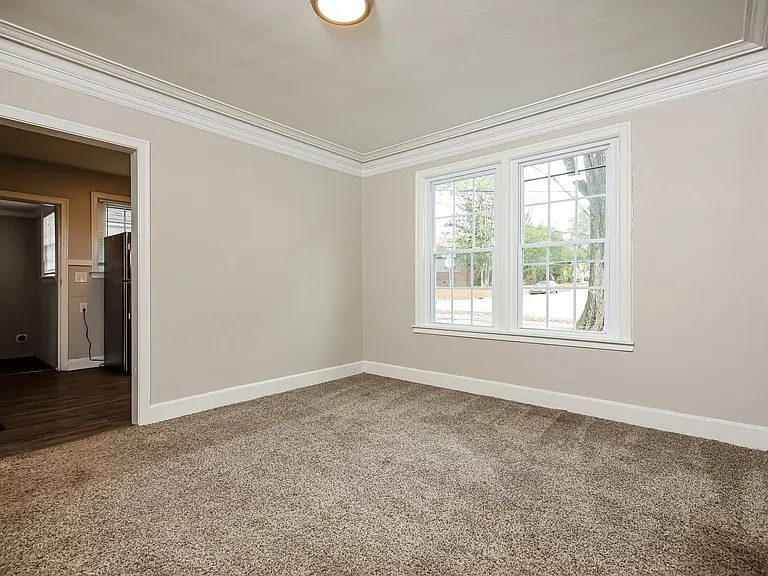 566449_021_dining_room_13556971.jpg