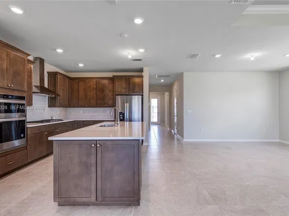 4480 Gramercy Dr, Oakland Park, FL 33309