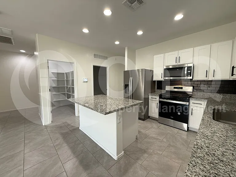 12442 W Lilliston Way — Photo 6