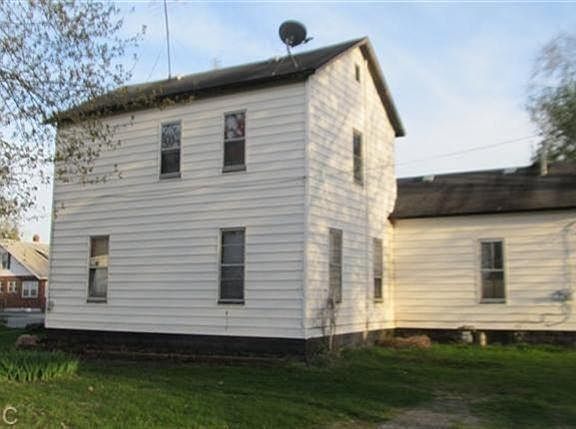 2nd image of 214 N Cleveland Ave