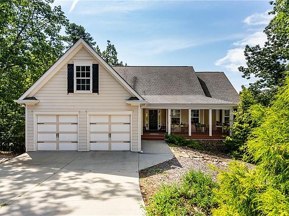 2nd image of 257 Mosswood Ln W