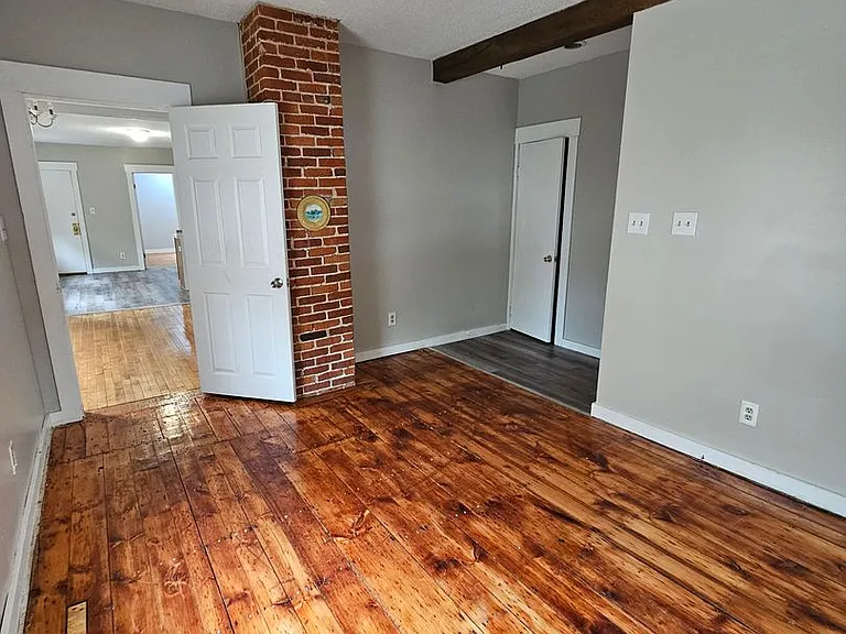 106 School St — Photo 6