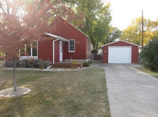 1027 17th St N, Moorhead, MN 56560