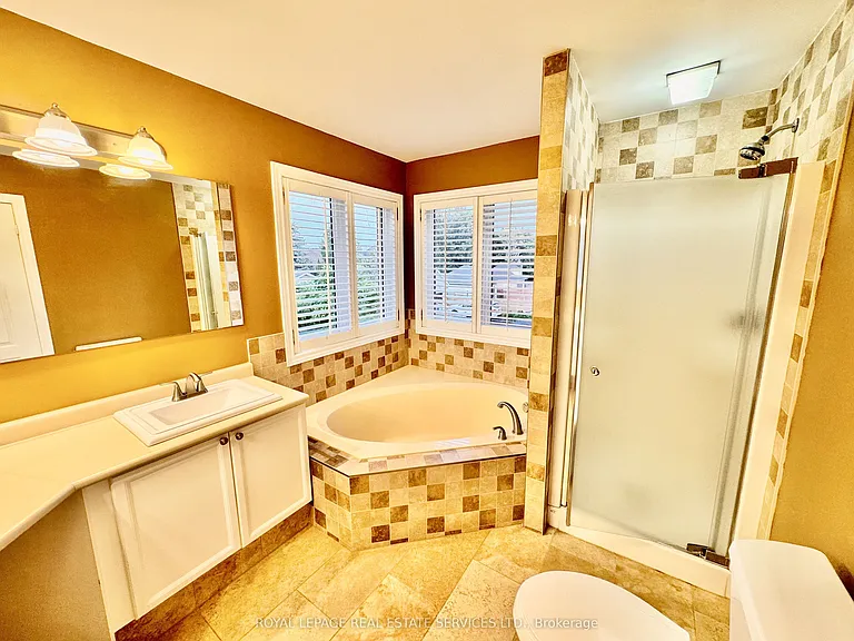 2401 Ennerdale Rd — Photo 15