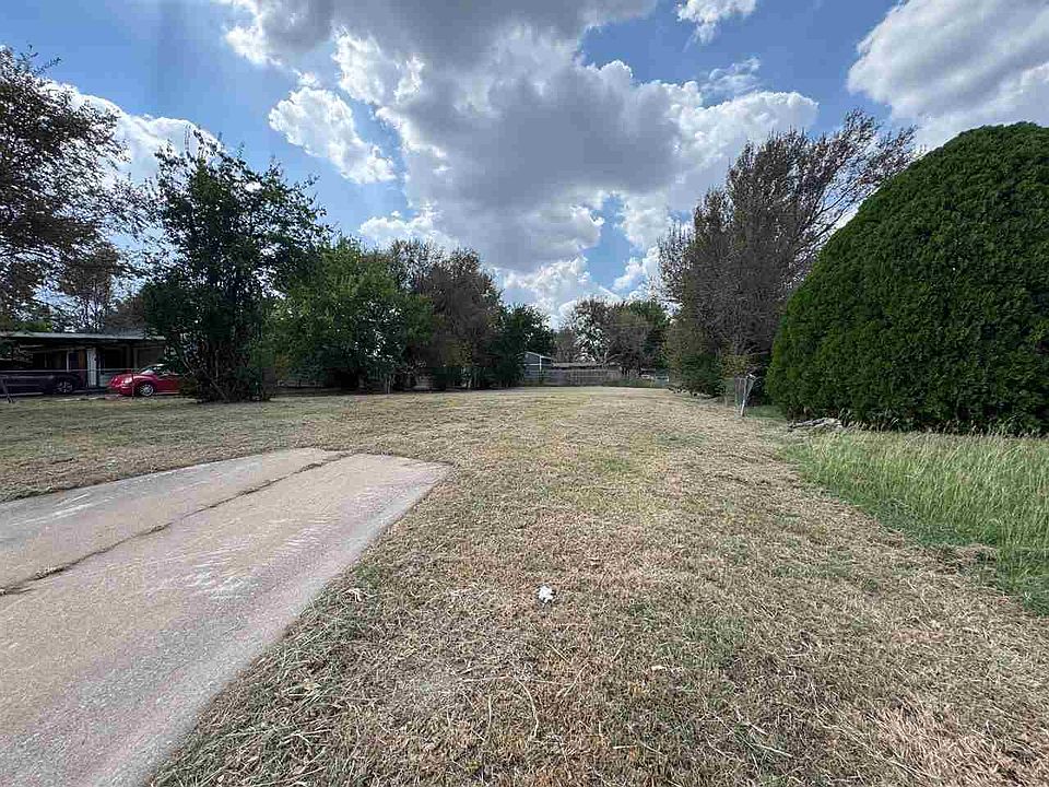 2nd image of 2318 NW 30th St