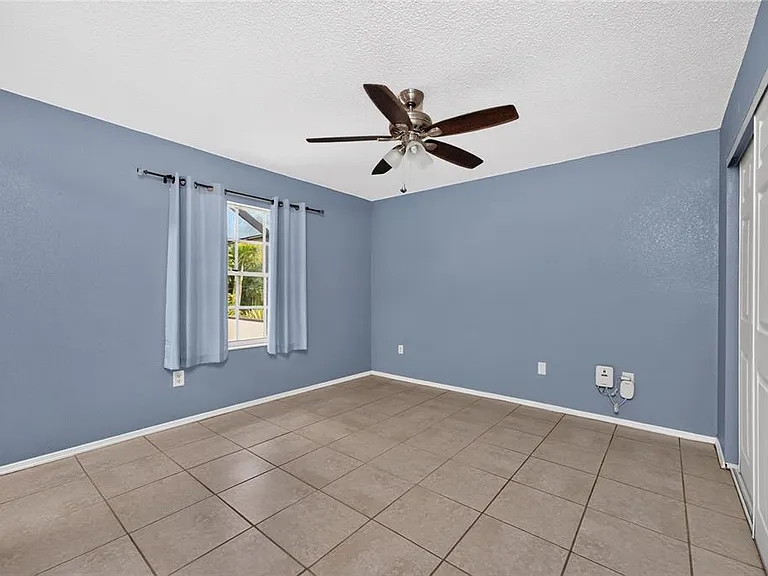 18407 Avon Ave — Photo 22